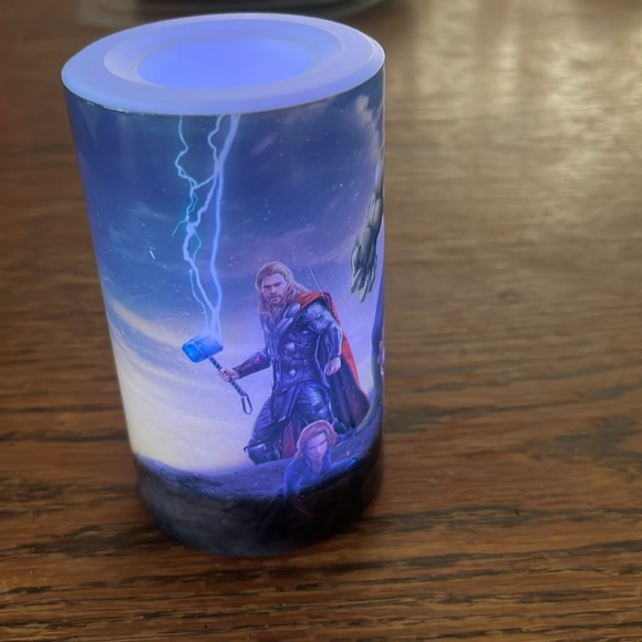 Marvel Avengers Flameless Flicker Color Changing Kids Bed Side led Candle - Picture 10 of 13